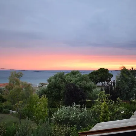 Oikia Kastri Sithon 펜션