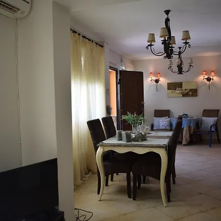 Oikia Kastri Sithon * Nikiti (Sithonia)